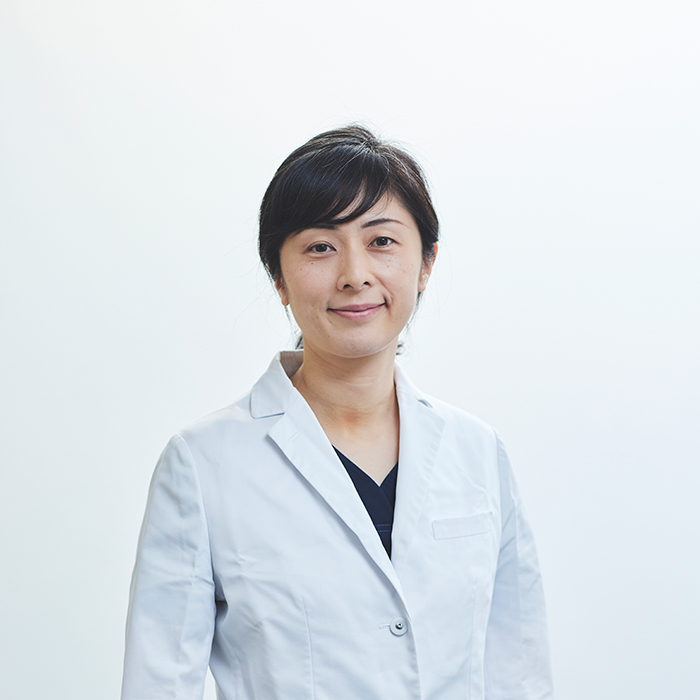 高山 亜美 写真