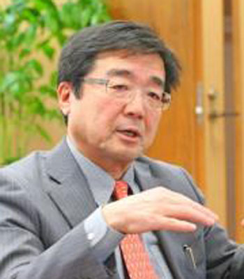 Sugata TAKAHASHI