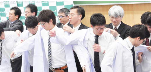 白衣式の様子